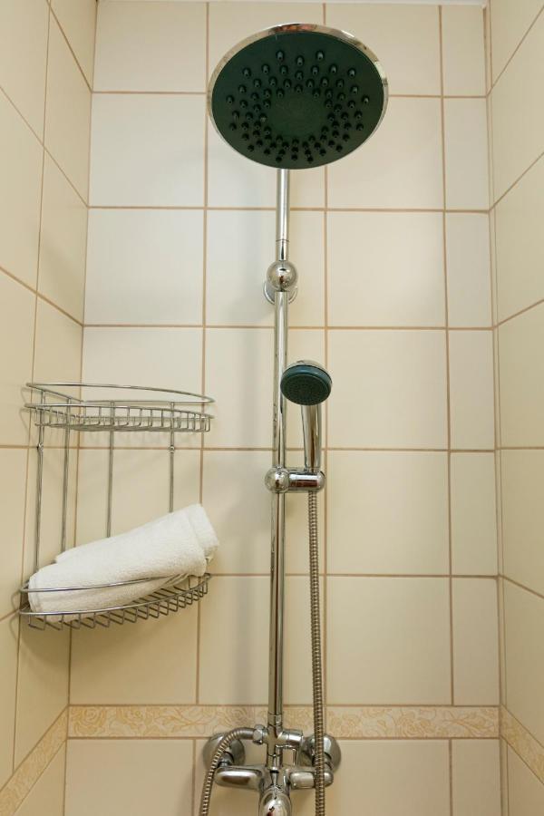 Chmielna - 250M Od Zlotych Tarasow, 350M Od Dworca Centralnego - Wifi - Smart Tv 55 Cali - Better Rental وارسو المظهر الخارجي الصورة