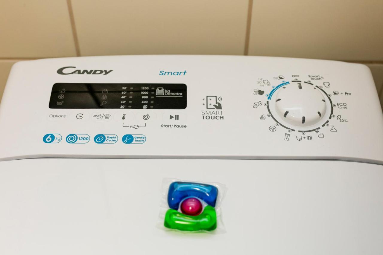 Chmielna - 250M Od Zlotych Tarasow, 350M Od Dworca Centralnego - Wifi - Smart Tv 55 Cali - Better Rental وارسو المظهر الخارجي الصورة
