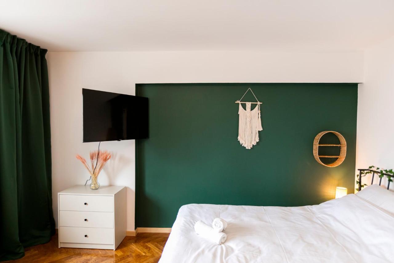 Chmielna - 250M Od Zlotych Tarasow, 350M Od Dworca Centralnego - Wifi - Smart Tv 55 Cali - Better Rental وارسو المظهر الخارجي الصورة