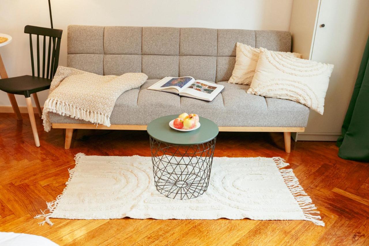 Chmielna - 250M Od Zlotych Tarasow, 350M Od Dworca Centralnego - Wifi - Smart Tv 55 Cali - Better Rental وارسو المظهر الخارجي الصورة